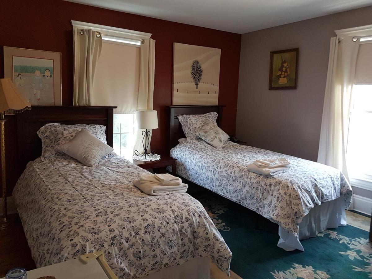 Ye Olde Walkerville Bed & Breakfast Windsor Exterior foto